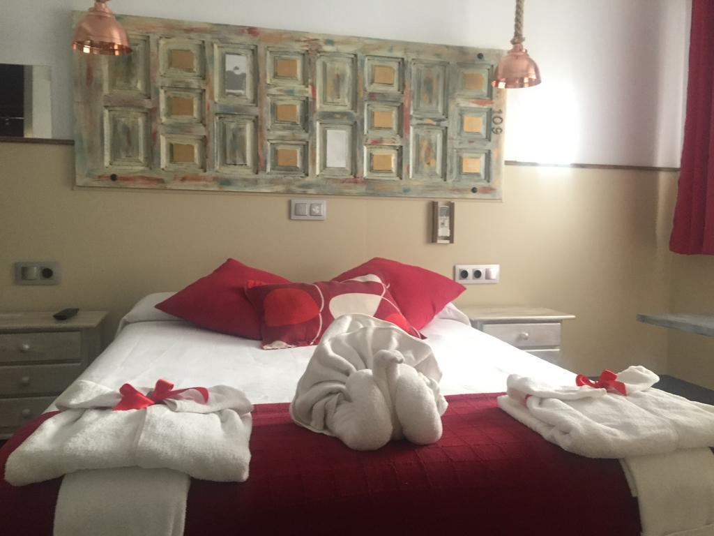 Hostal Boutique Luna De Gavin Кульера Экстерьер фото